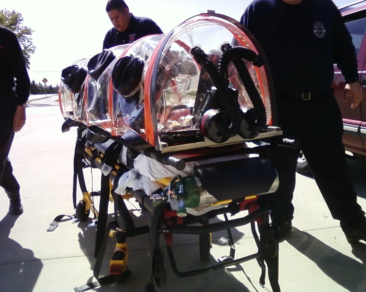 ANAC permite que operadores aéreo transportem pacientes utilizando os PID, dispositivo de isolamento do paciente.